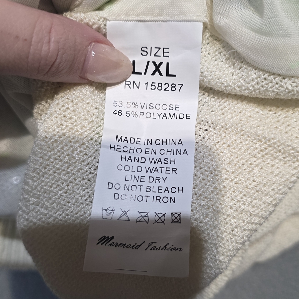 NWT Mermaid Fasion Floral Sequin Cardigan Sweater Size S/M & L/XL Available - Picture 5 of 10